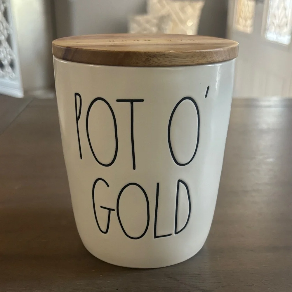 Rae Dunn White Ceramic Canister with Wooden Lid - 'POT O' GOLD'